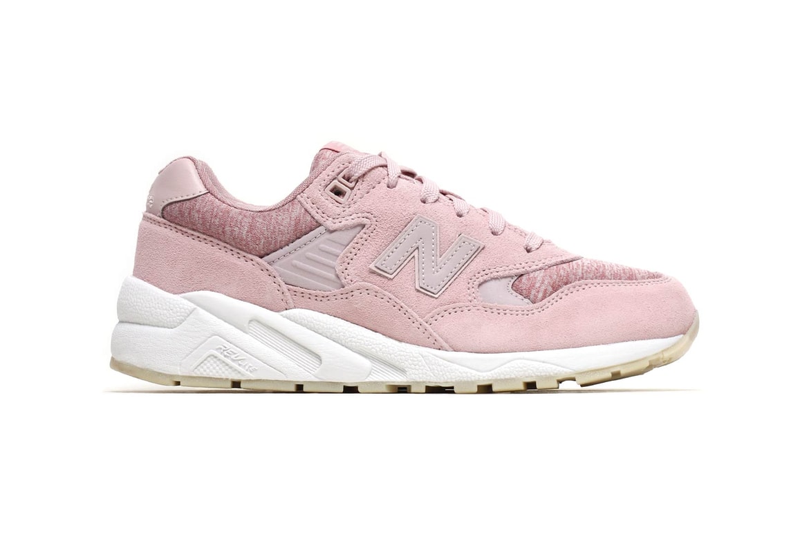 New Balance 580 Stays Cozy In Knitted Pink Hypebae New Balance 580 Stays Cozy In Knitted Pink Hypebae
