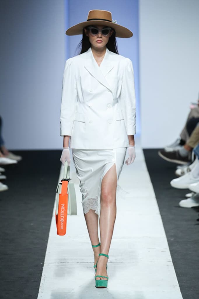 Pushbutton Spring 2018 Collection Seoul Fashion Week Korea Silhouettes Color Print Symmetry Experimental Edgy Unique Label
