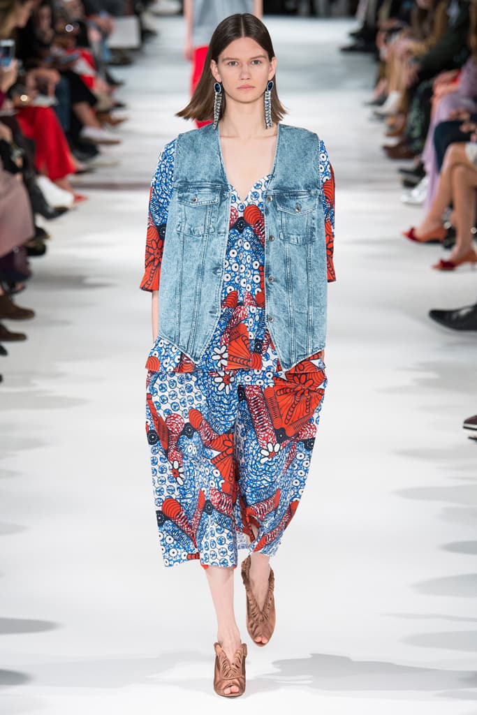 Stella McCartney Spring Summer Show 2018 Paris Fashion Week Runway Eco Friendly Sustainable Cruelty Free Practice Statement