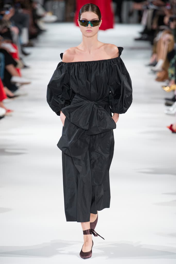 Stella McCartney Spring Summer Show 2018 Paris Fashion Week Runway Eco Friendly Sustainable Cruelty Free Practice Statement