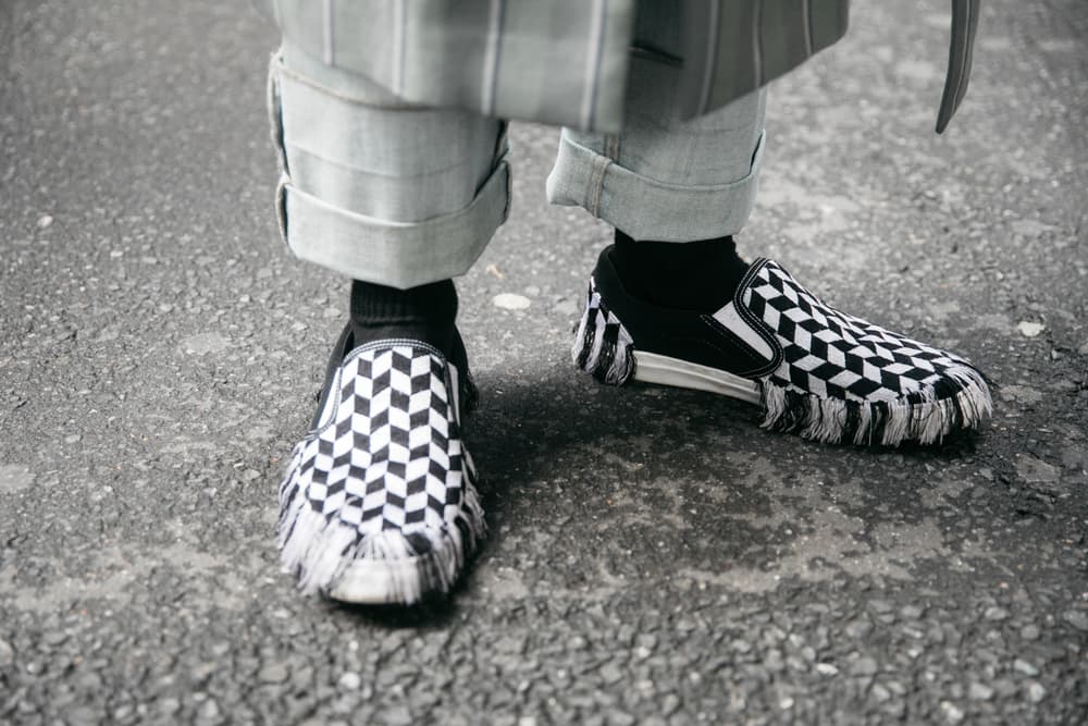 Streetsnaps Tokyo Fashion Week Street Style Looks unique Bold Brands Vintage Sneakers Nike Gucci Rick Owens Balenciaga Triple S Moschino Photography