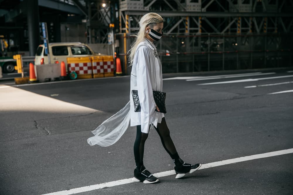Streetsnaps Tokyo Fashion Week Street Style Looks unique Bold Brands Vintage Sneakers Nike Gucci Rick Owens Balenciaga Triple S Moschino Photography