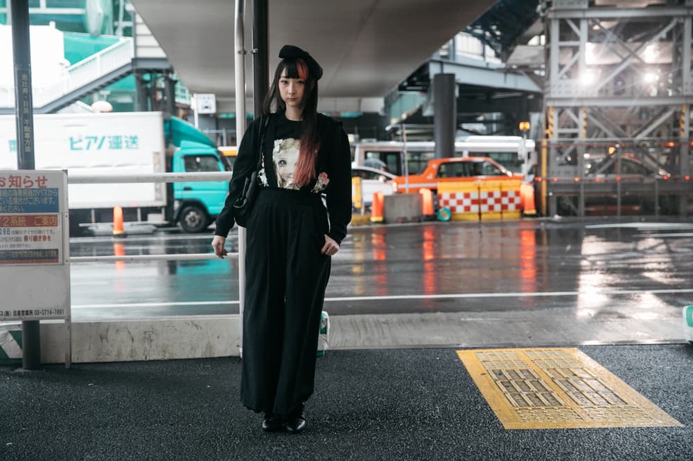 Tokyo Fashion Week Streetsnaps Street Style Looks Unique Bold Brands Vintage Sneakers Nike Balenciaga Photography Undercover Sacai Adidas Comme des Garcons