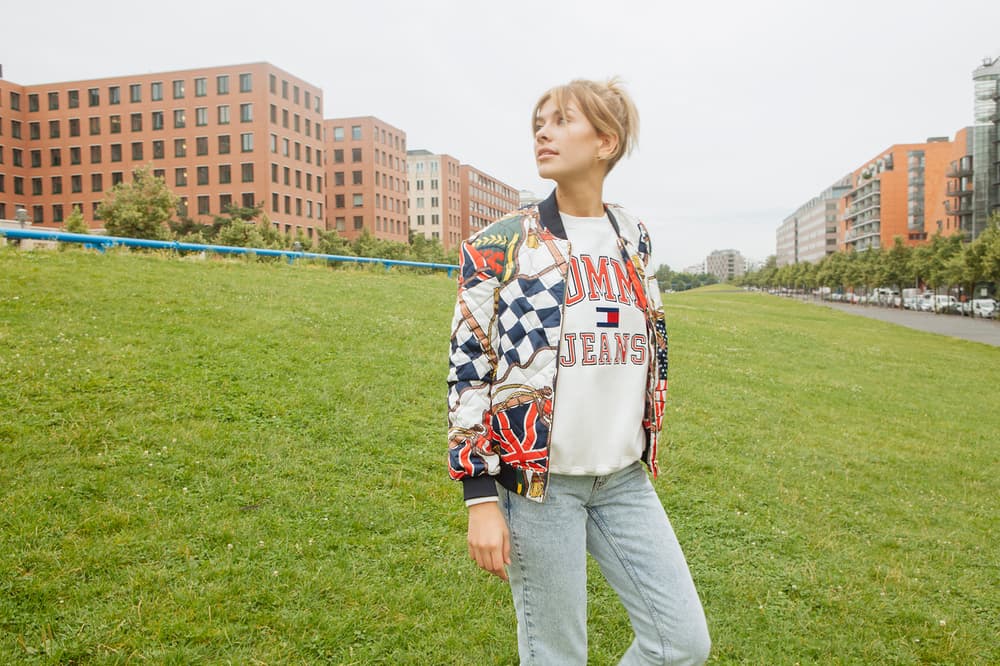 Tommy Hilfiger Tommy Jeans 90s logo 2017 lookbook