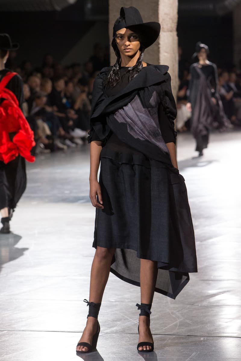 Yohji Yamamoto Spring Summer 2018 Collection Paris Fashion Week