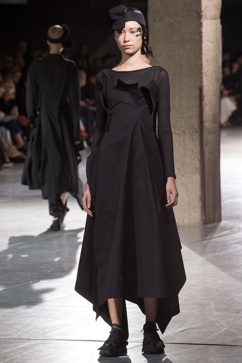 Yohji Yamamoto Spring Summer 2018 Collection Paris Fashion Week