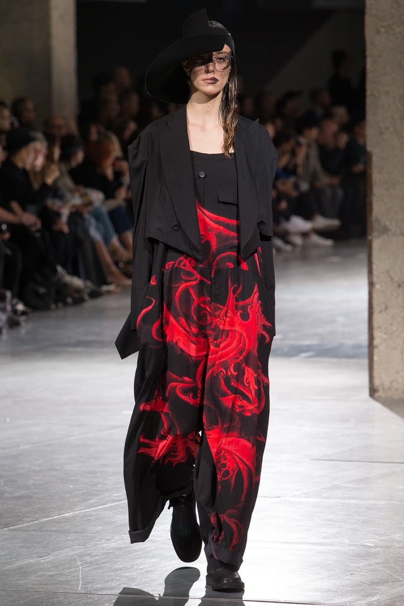 Yohji Yamamoto Spring Summer 2018 Collection Paris Fashion Week