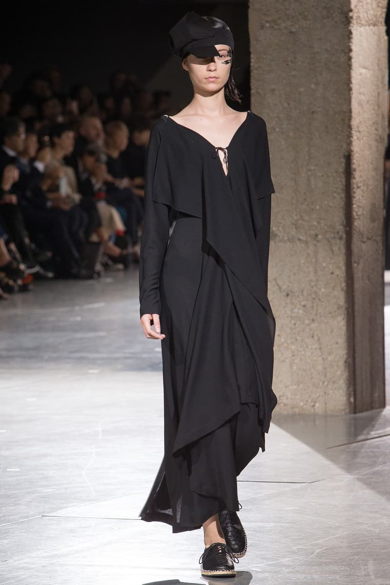 Yohji Yamamoto Spring Summer 2018 Collection Paris Fashion Week
