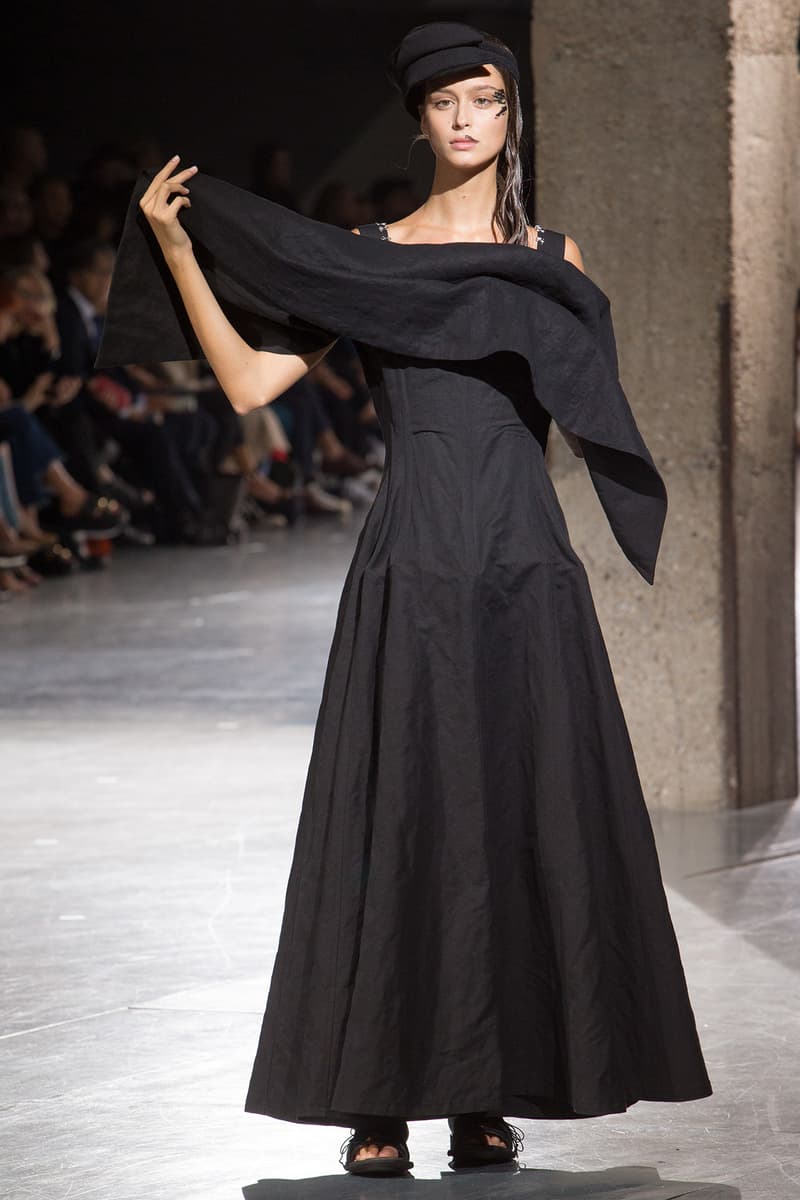 Yohji Yamamoto Spring Summer 2018 Collection Paris Fashion Week