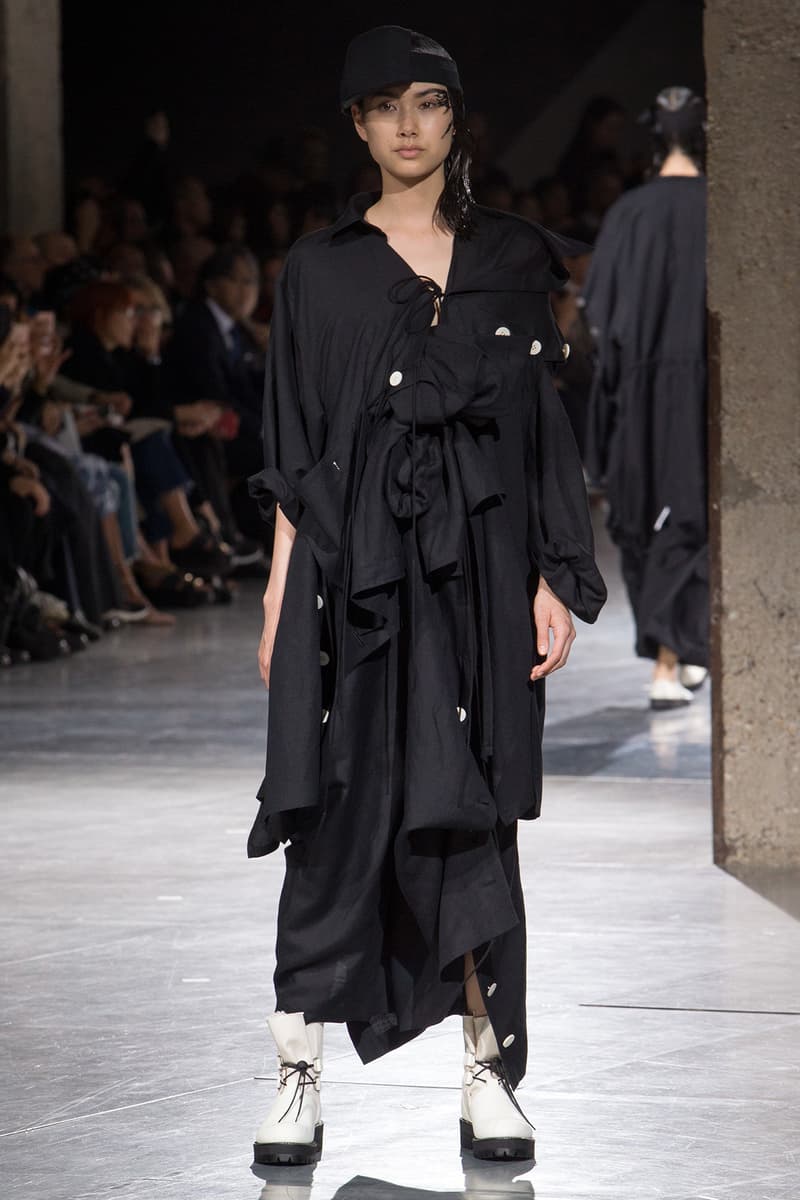 Yohji Yamamoto Spring Summer 2018 Collection Paris Fashion Week