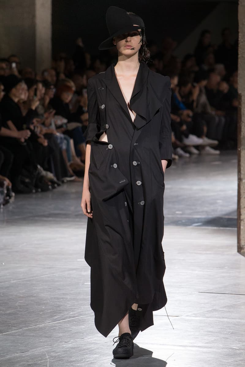 Yohji Yamamoto Spring Summer 2018 Collection Paris Fashion Week