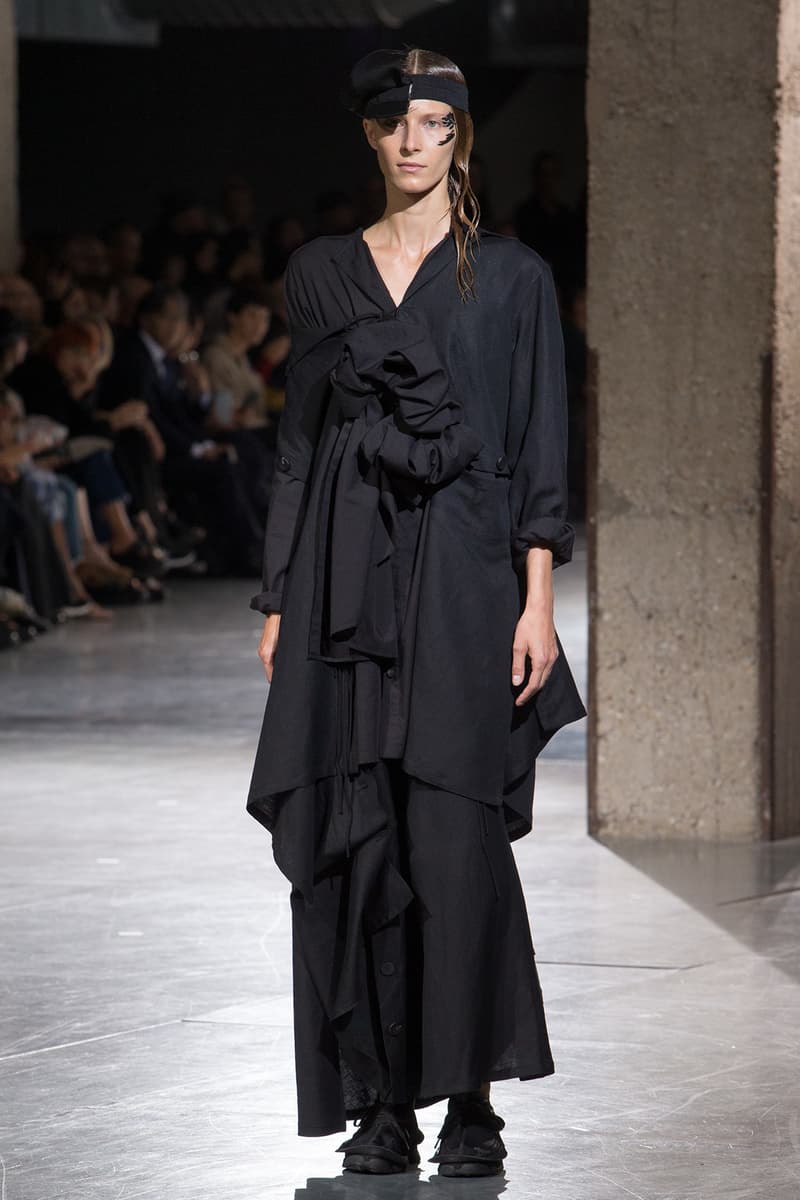 Yohji Yamamoto Spring Summer 2018 Collection Paris Fashion Week