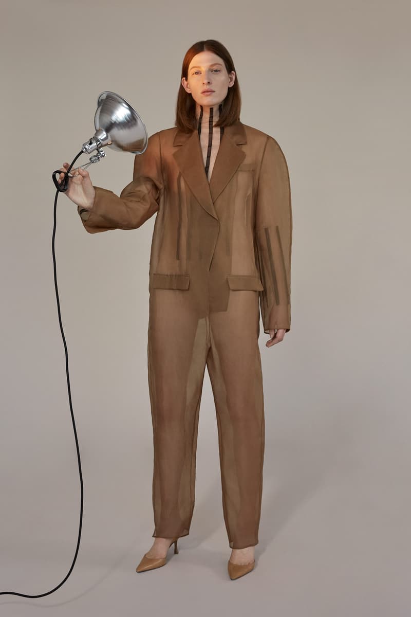 Moon Choi Fall/Winter 2017 Lookbook Fashion Tailoring Geometrical Silhouette Muted Color Palette Korean Label