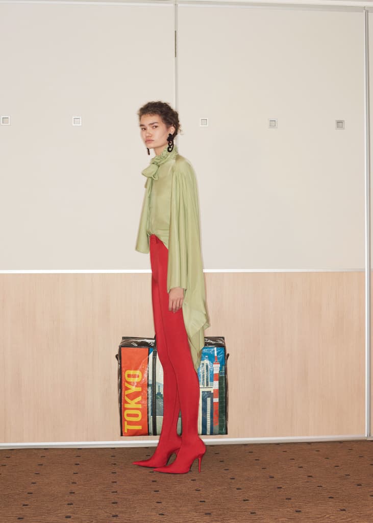 Balenciaga Women's Resort 2018 Collection Demna Gvasalia Fashion Pieces Bags Jackets Silhouette