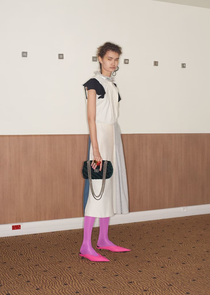 Balenciaga Women's Resort 2018 Collection Demna Gvasalia Fashion Pieces Bags Jackets Silhouette