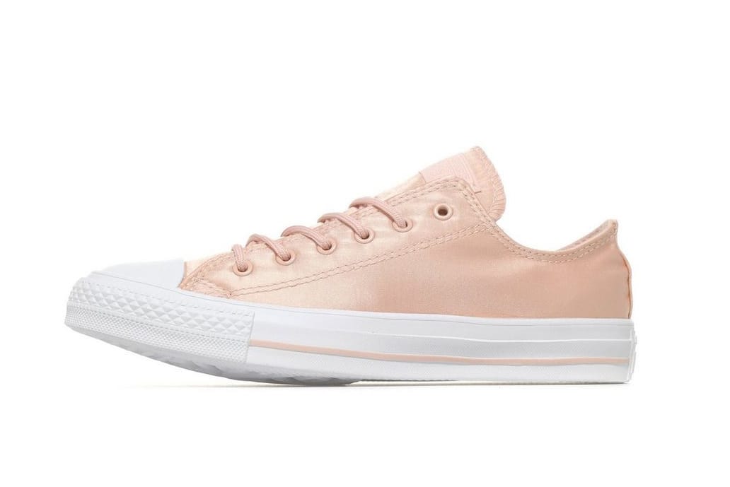 converse chuck taylor ox trainers in pink satin