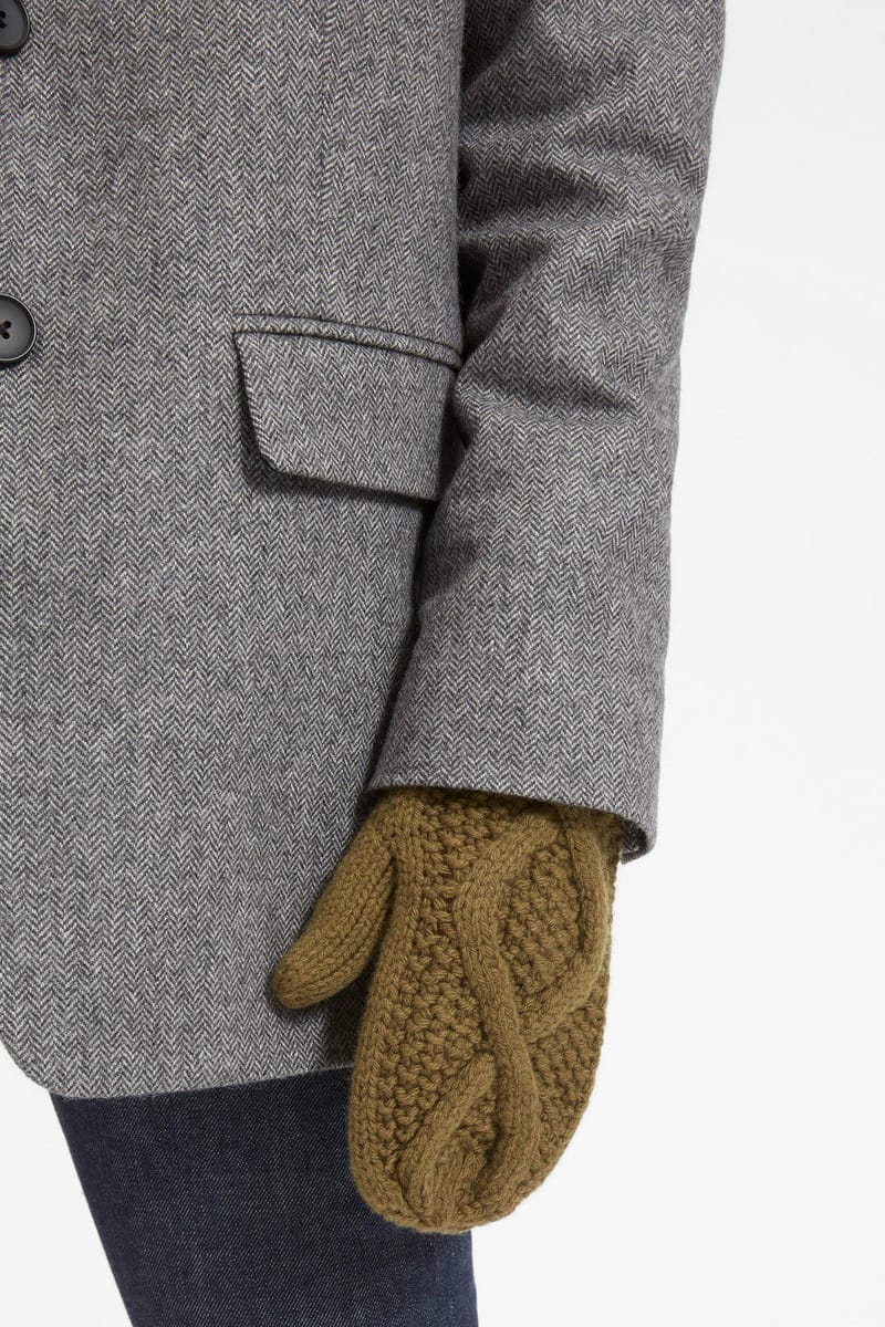 everlane cable knit sweater