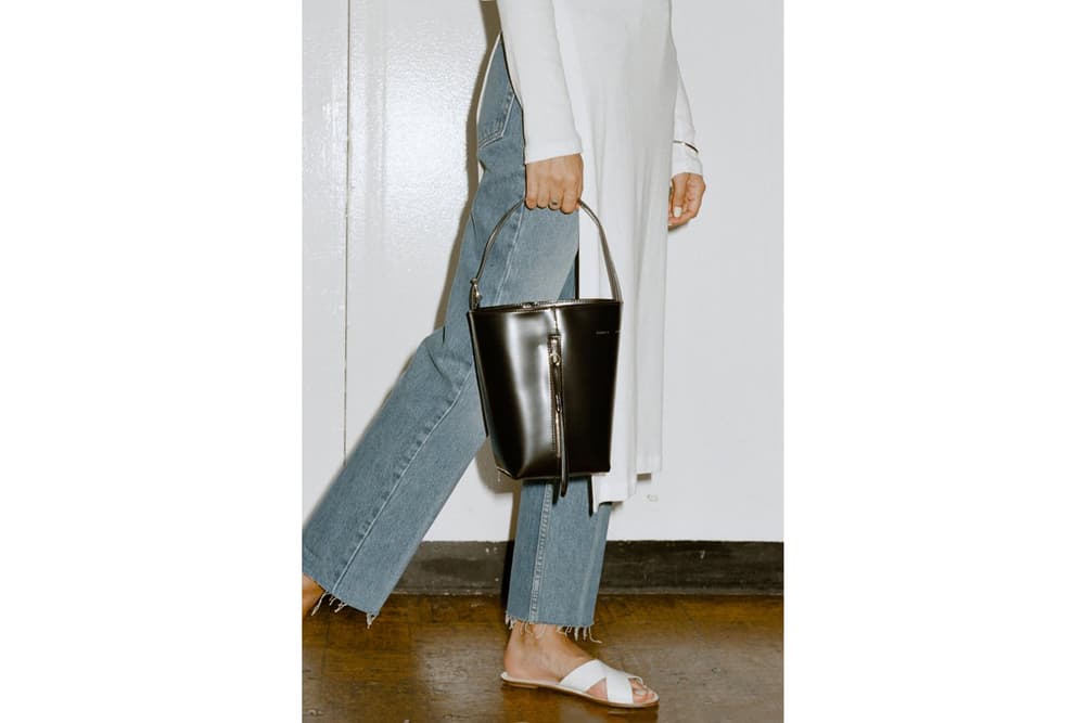 KARA Panel Pail Polished Leather Black