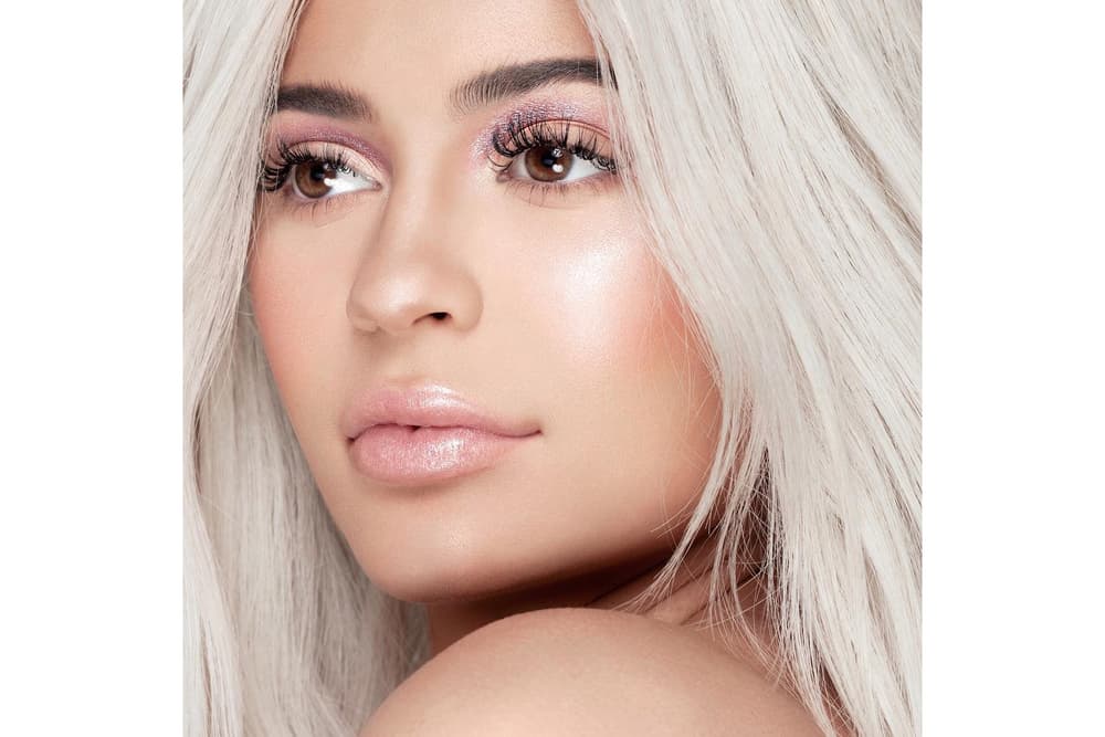 Kylie Jenner Cosmetics Holiday 2017 Makeup Collection Christmas Topshop Pop Up Naughty Nice Palette Lip Kit Wet Set