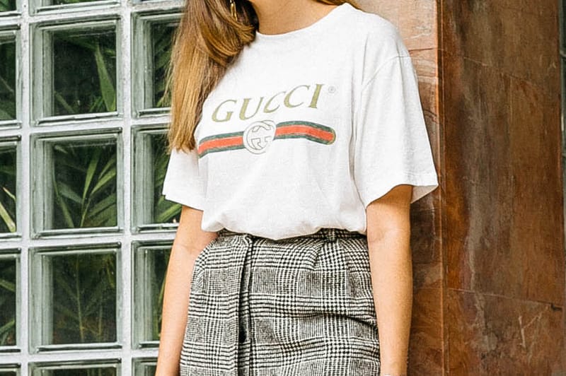 gucci belt logo tee
