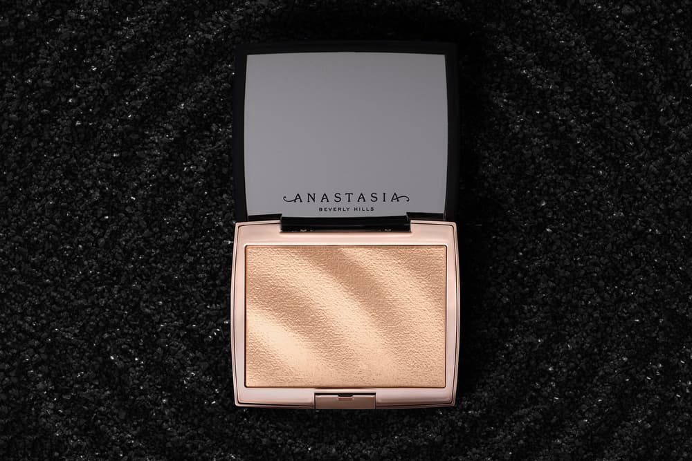 Anastasia Beverly Hills x Amrezy Highlighter Glow Golden Shine Makeup Valentines Day Dropping Soon