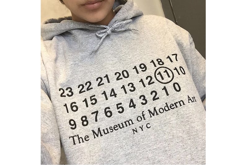 moma hoodie grey