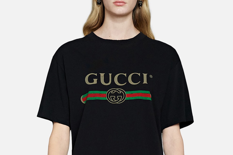 Shop Gucci S Vintage Logo T Shirt In Black Hypebae