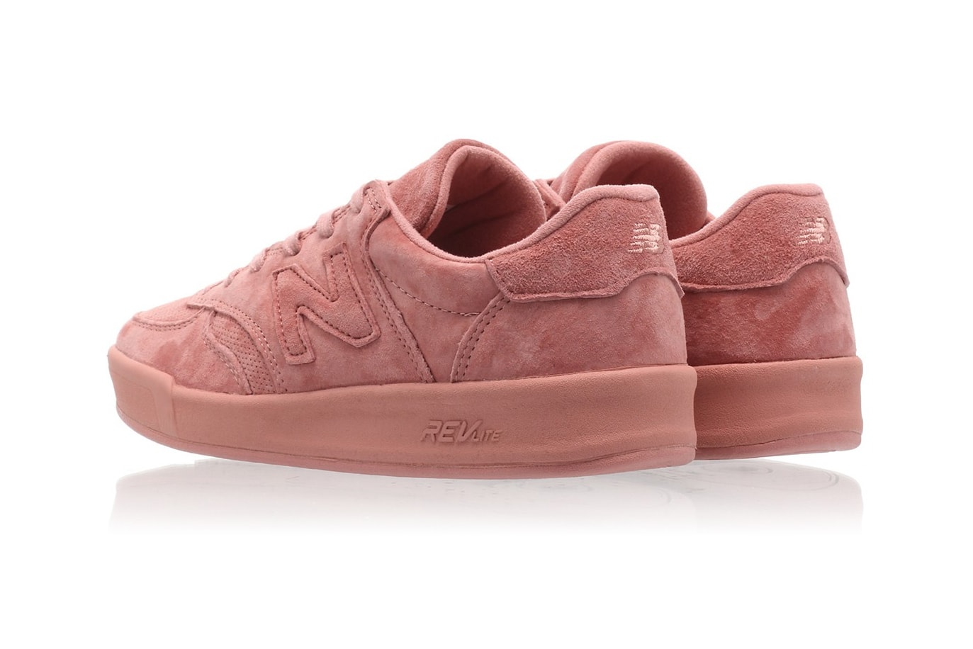 New Balance 300 Sneaker Dusted Peach Pink Rose Women