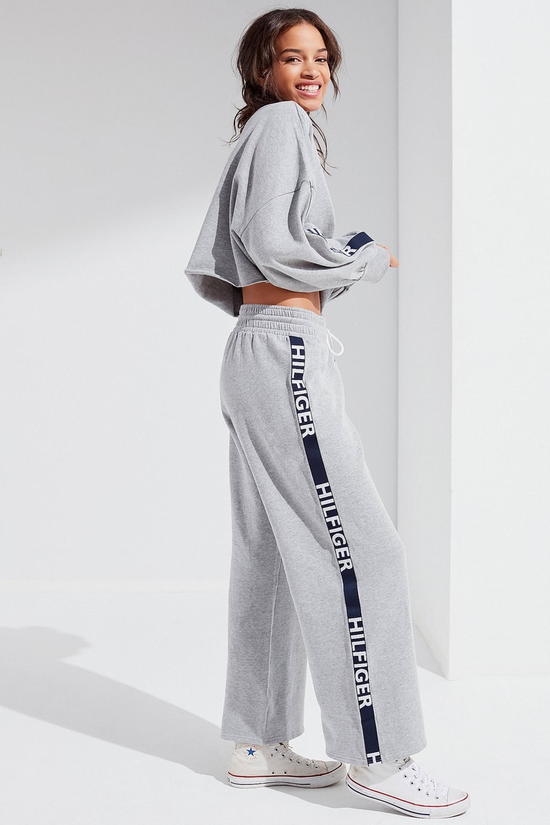 Tommy Hilfiger x Urban Outfitters Logo Set Grey Sweatpants Sweatshirt Cropped Cozy Loungewear Track Pants