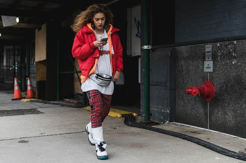 Beija Velez Woman protected ladies from the winter wind 2018 Streetsnaps