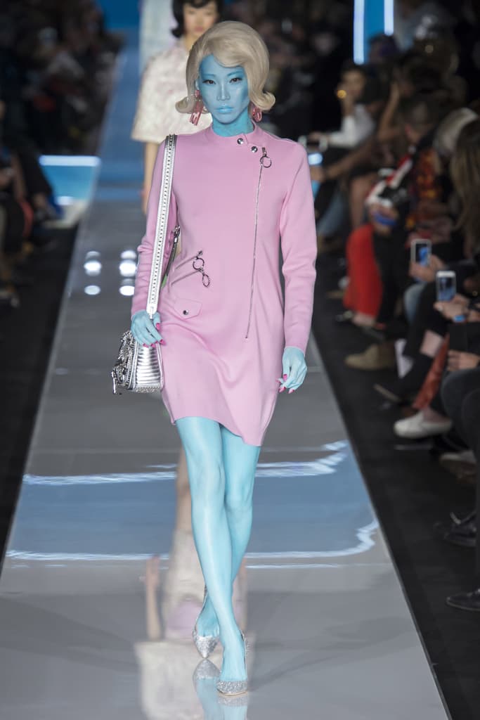 Jeremy Scott Moschino Fall/Winter 2018 MFW Show Gigi Hadid Bella Hadid Kaia Gerber Milan Fashion Week Collection Runway