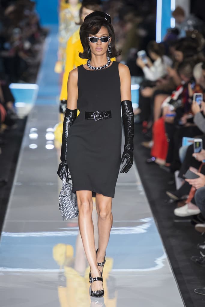 Jeremy Scott Moschino Fall/Winter 2018 MFW Show Gigi Hadid Bella Hadid Kaia Gerber Milan Fashion Week Collection Runway