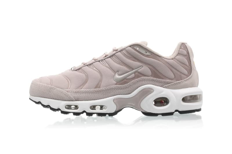 Nike Air Max Plus Premium Moon Particle