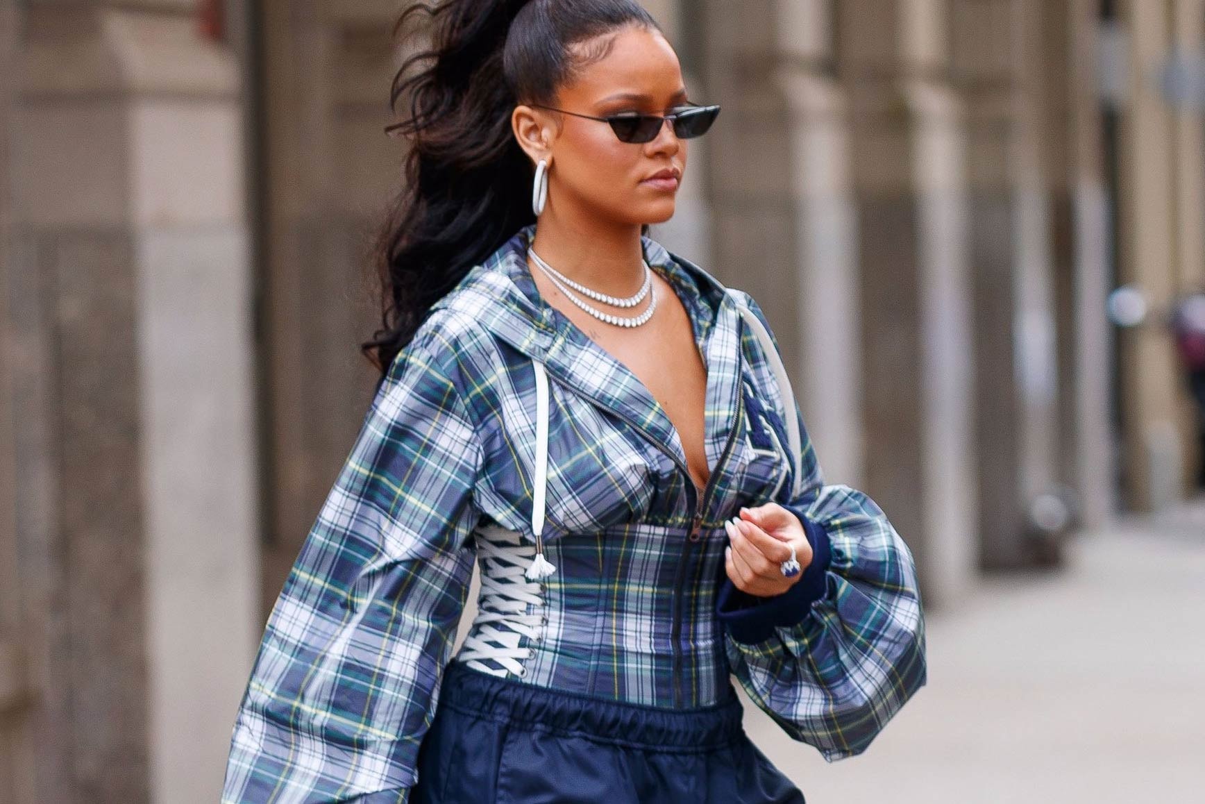 Rihanna Street Snap 2017