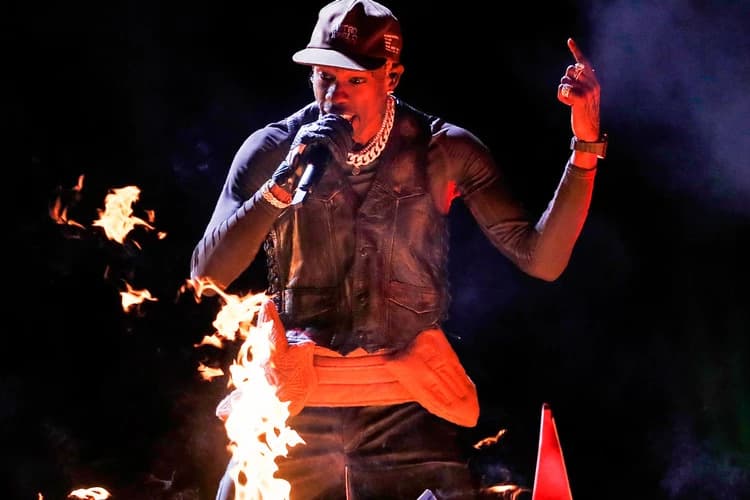 53rd Super Bowl Halftime Performance Travis Scott Maroon 5 Hat Vest Black Belt Brown