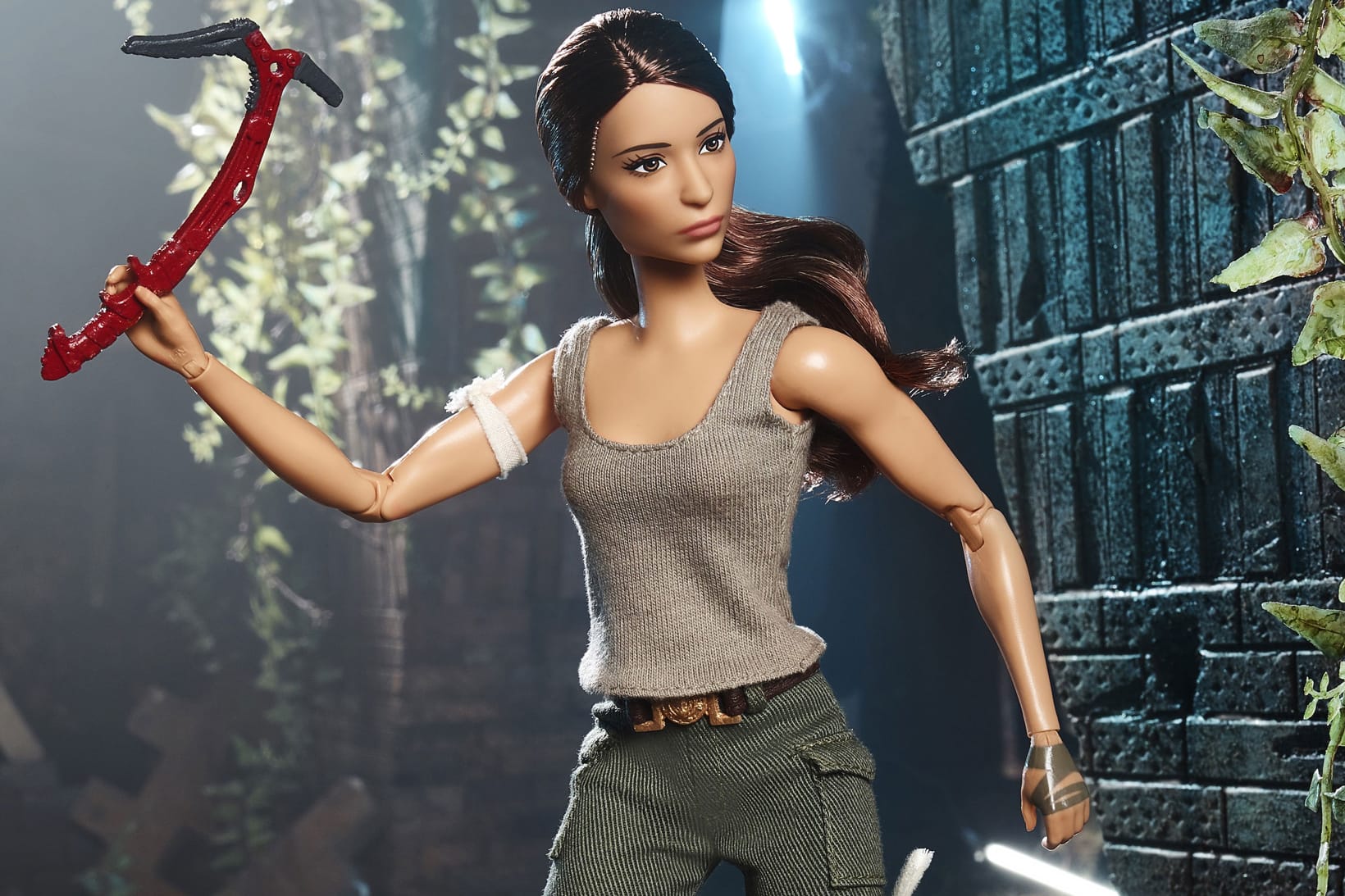 muñeca Lara Croft de Tomb Raider Barbie Collector Mattel FJH53 