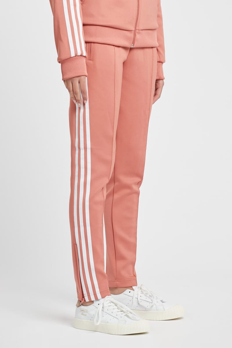 adidas original three stripe track pant with vintage logo in pink