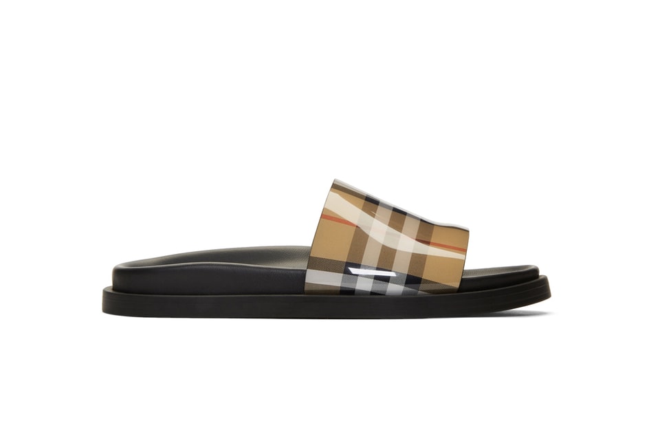 Burberry Vintage Nova Check Pool Slides | Hypebae