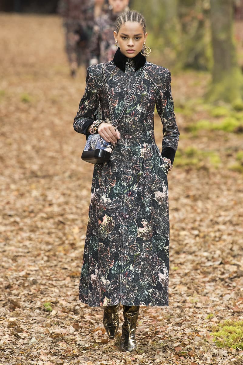Best Looks From Chanel S Fall Winter 2018 Show Hypebae