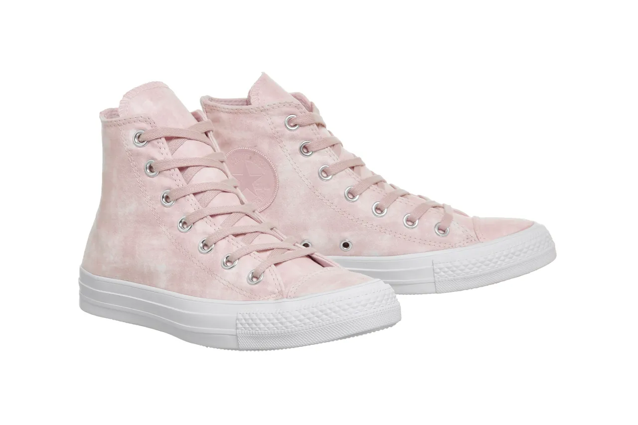 chuck taylor all star lift ripple whites & brights