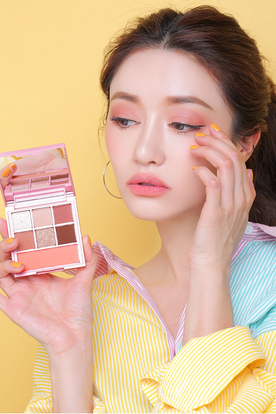 Maison Kitsuné 3CE Stylenanda Makeup Collection Korean Beauty Eyeshadow Palette Blush