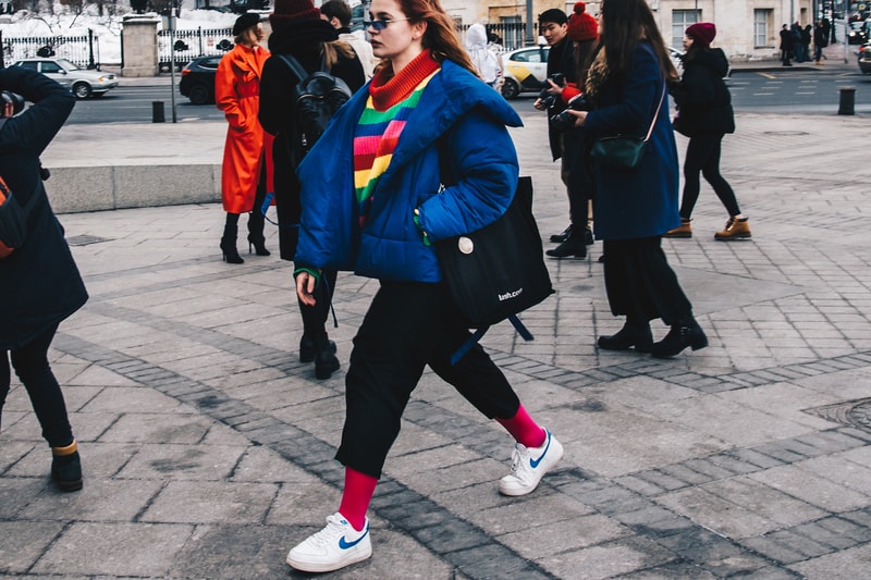 Streetsnaps Moscow Fashion Week 2018 Puffer Jacket Pants Blue Black