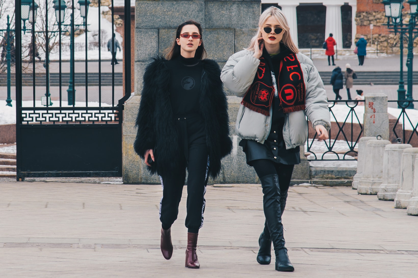 Streetsnaps Moscow Fashion Week 2018 Fur Jacket Puffer Coat Scarf Black Grey Red