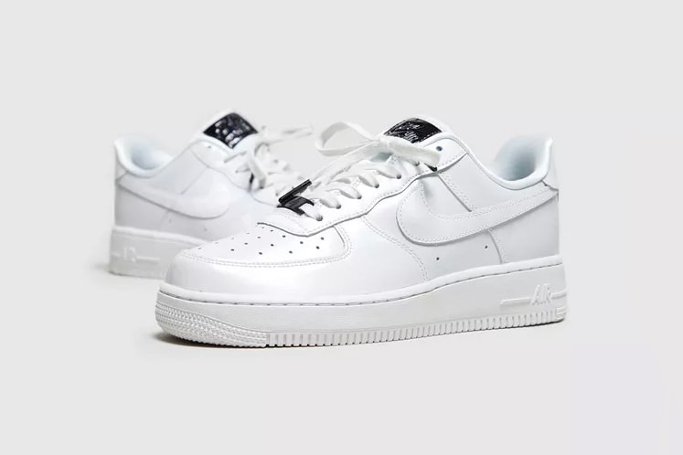 Nike Drops a Shimmering Air Force 1
