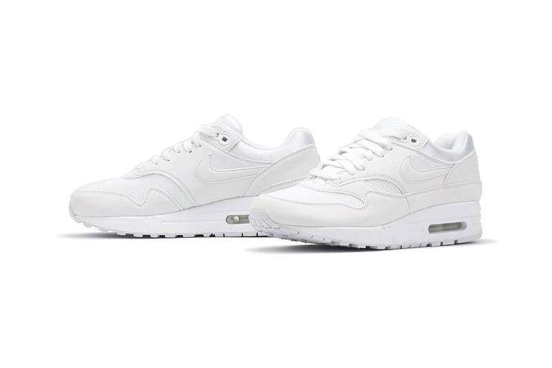 pure platinum air max 1