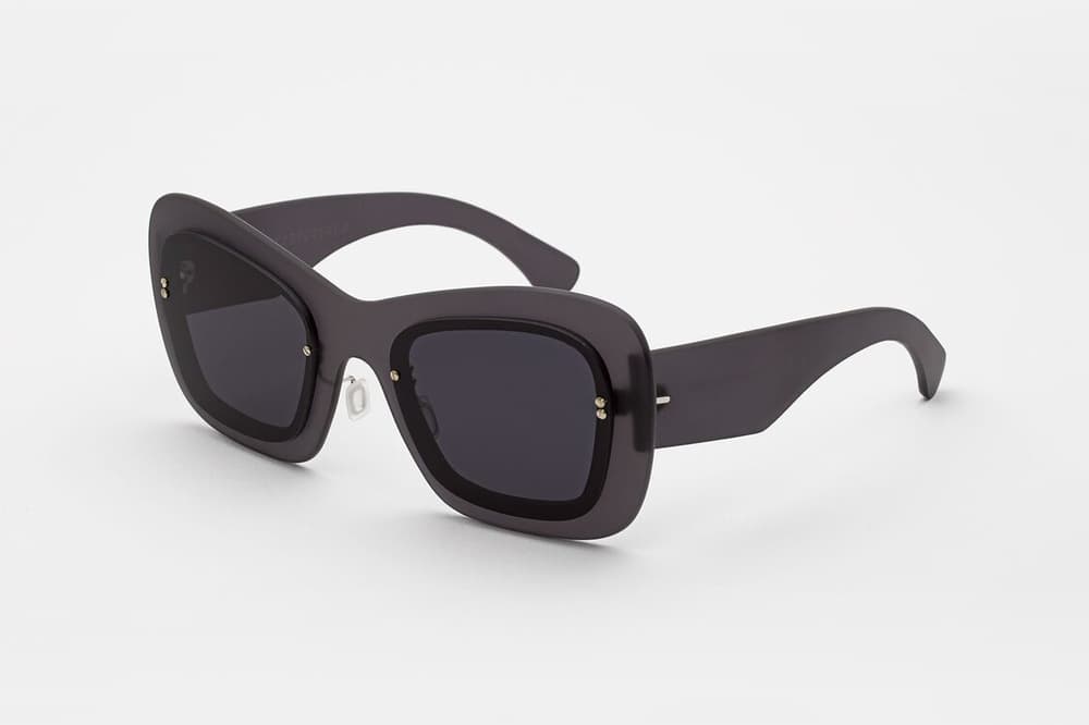 RETROSUPERFUTURE LAYERS Sunglasses Line Black