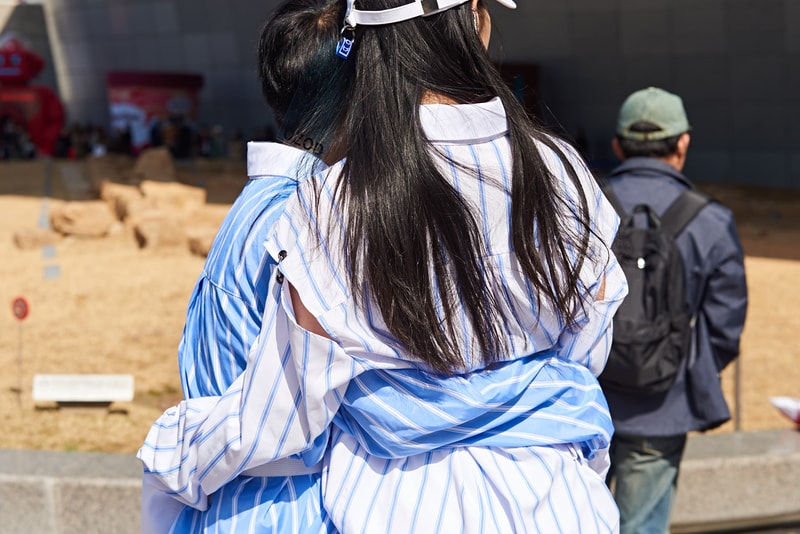 Seoul Fashion Week Fall/Winter 2018 Street Style Streetsnaps Women Streetwear Dior Off-White Nike Air Max 270 ACG Burberry