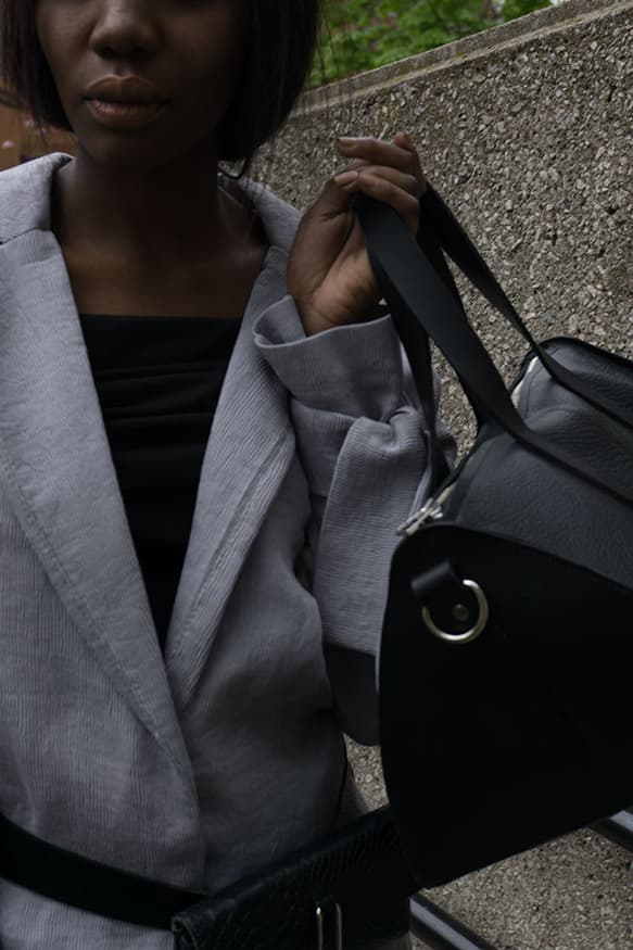 Sonya Lee Spring/Summer 2018 Collection Half Justus Soft Black