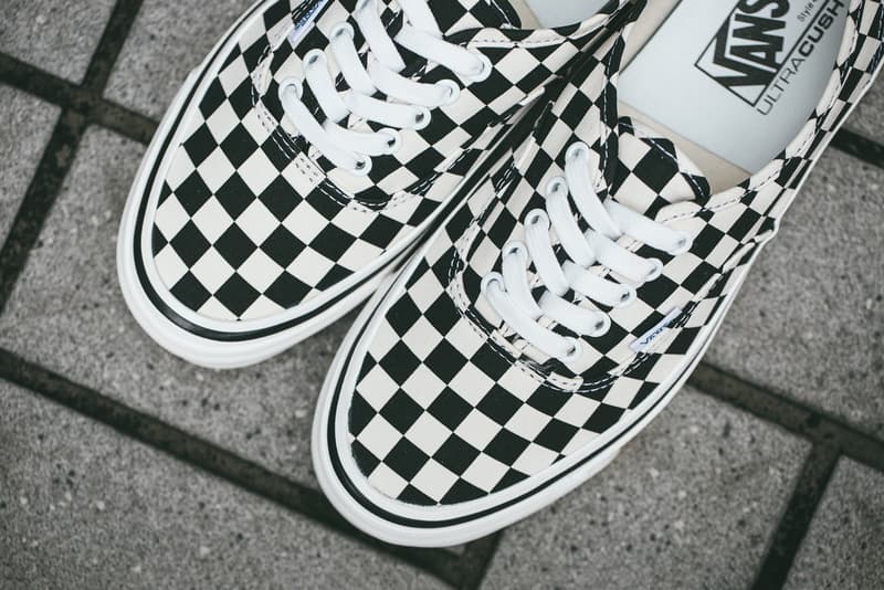 vans Style Checkerboard Authentic 44 DX Black White