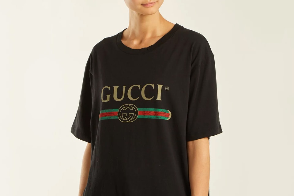 med undtagelse af På hovedet af terrasse Gucci Restocks Black Vintage Logo Tee | Hypebae